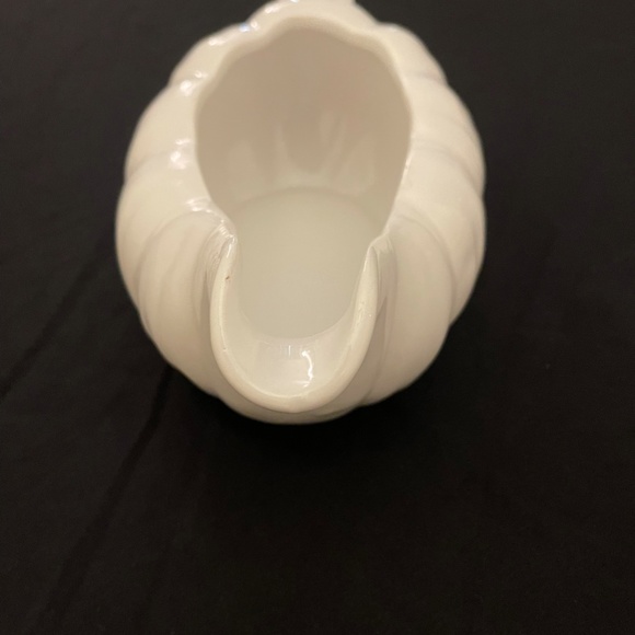 Gravy Boat - Picture 4 of 4